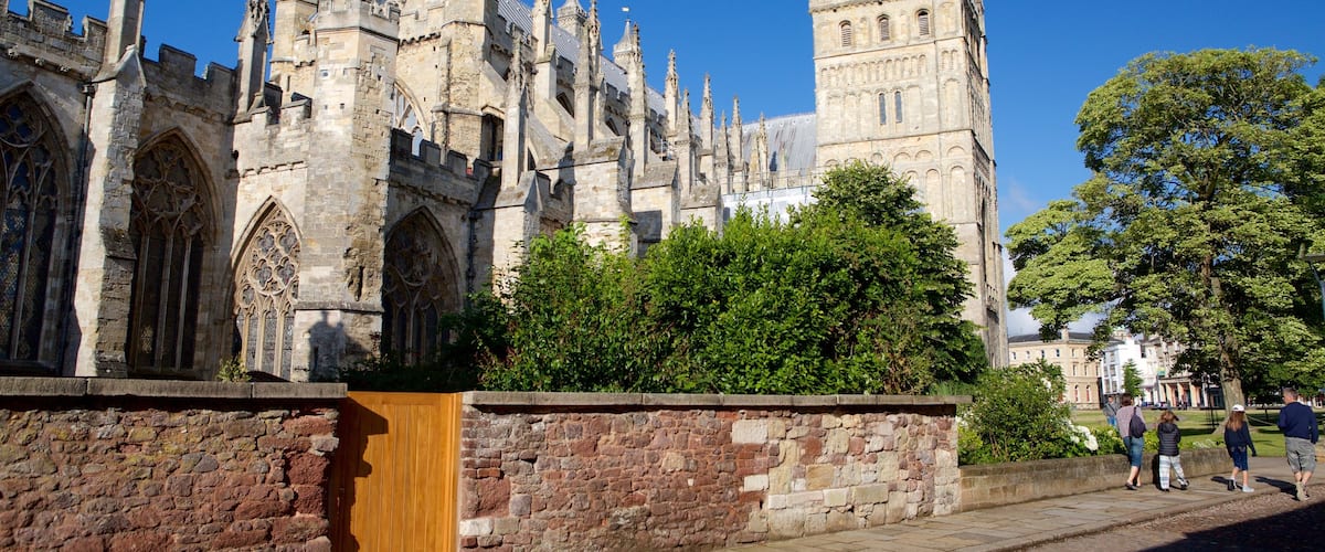 Catedral de Exeter mostrando una iglesia o catedral y patrimonio de arquitectura