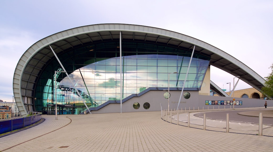 Sage Gateshead qui includes ville et architecture moderne