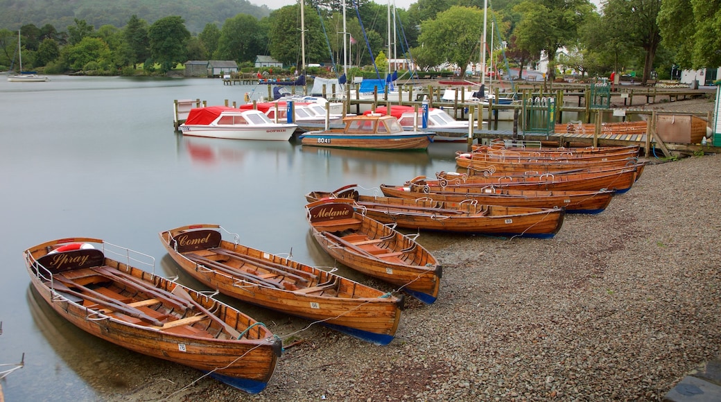 Ambleside showing a marina, boating and a pebble beach