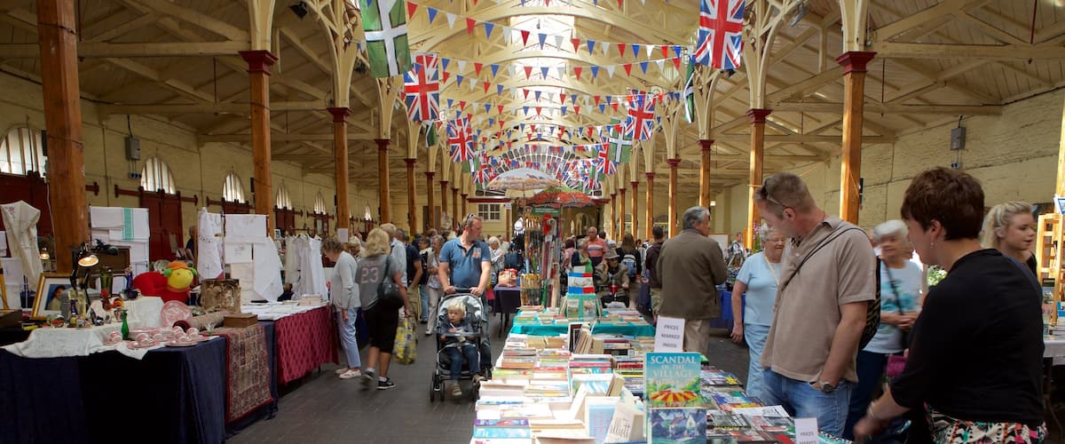Pannier Market featuring interior views and markets as well as a large group of people
