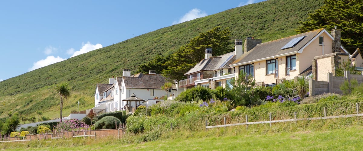 Saunton showing a house and tranquil scenes