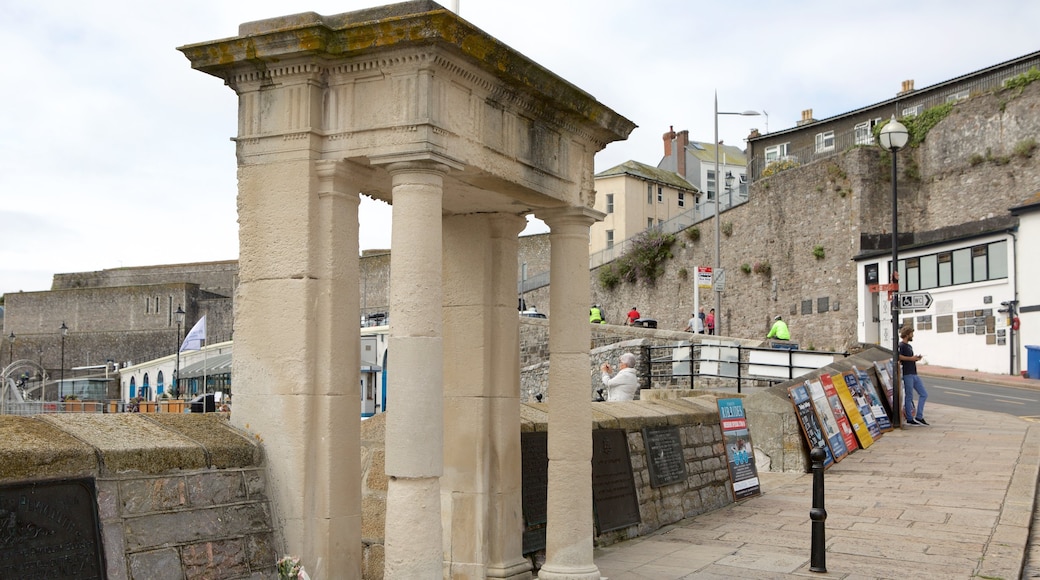 Mayflower Steps mit einem allgemeine Küstenansicht