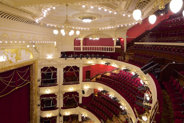 Newcastle-upon-Tyne Theatre Royal mettant en vedette scènes de théâtre et vues intérieures