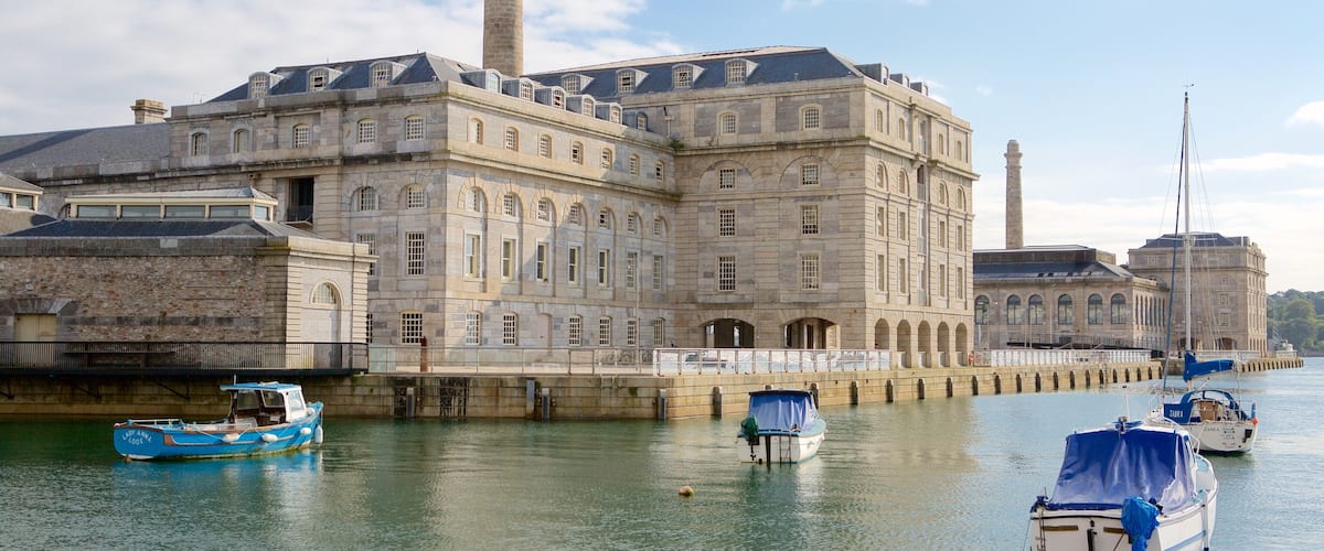 Plymouth showing boating and heritage architecture