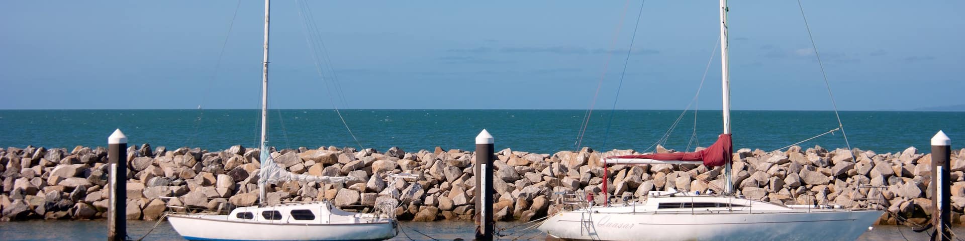 Redcliffe das einen Bootfahren und allgemeine KĂŒstenansicht