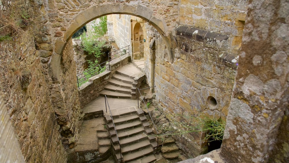 Luxembourg which includes heritage architecture, heritage elements and a castle