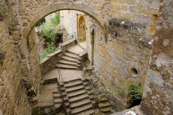 Luxembourg qui includes chĂąteau, patrimoine architectural et patrimoine historique