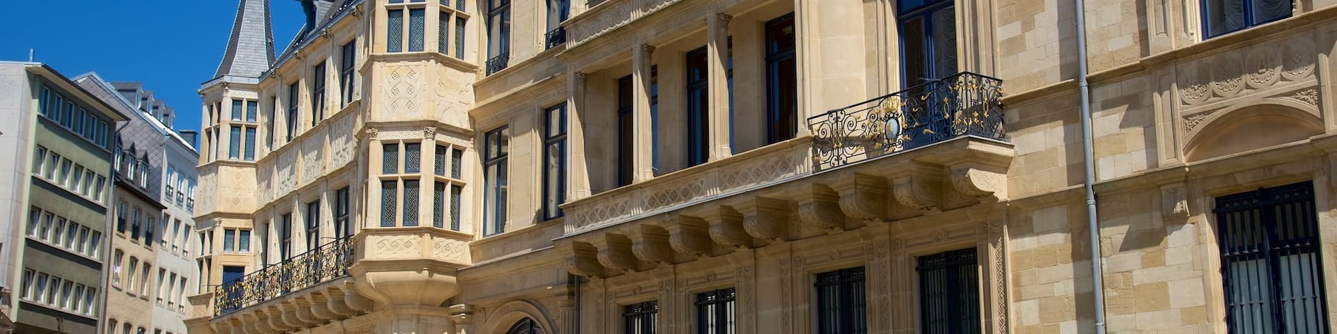 Grand Ducal Palace featuring chateau or palace, heritage elements and heritage architecture