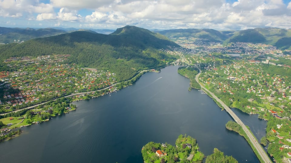 Bergen which includes a city, mountains and general coastal views