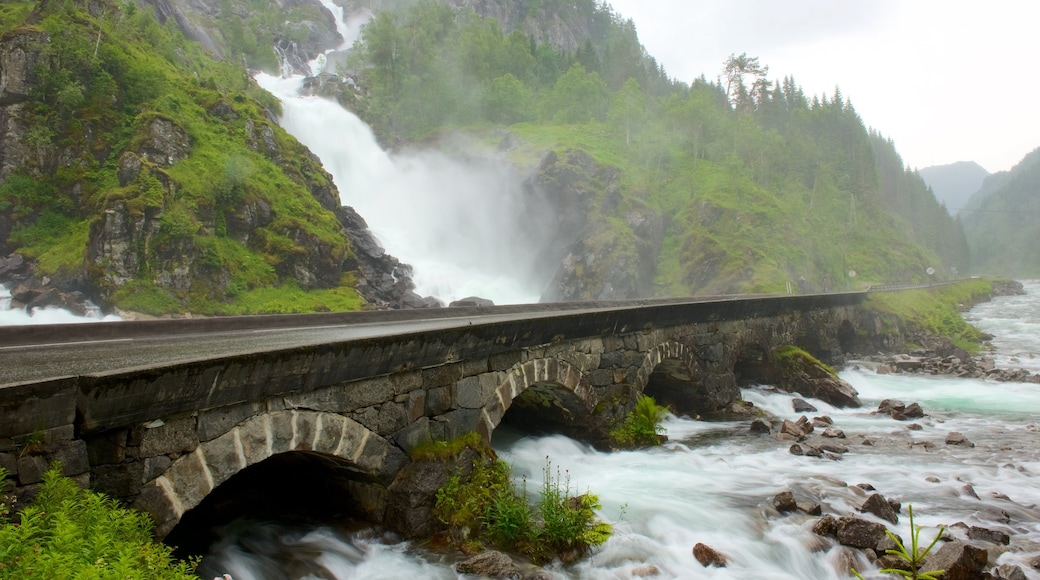 Bergen showing rapids, a cascade and a bridge