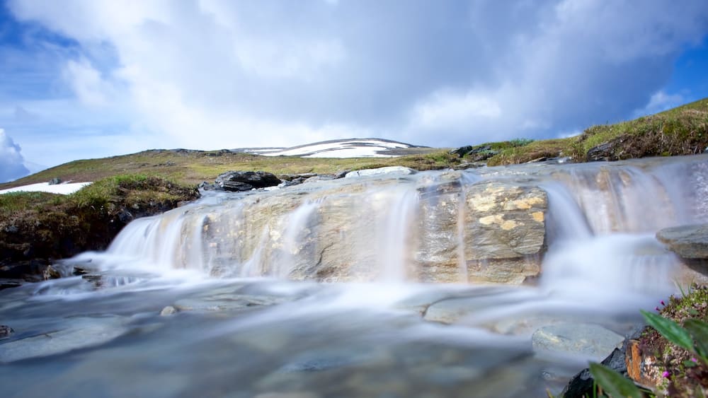 Abisko showing a river or creek