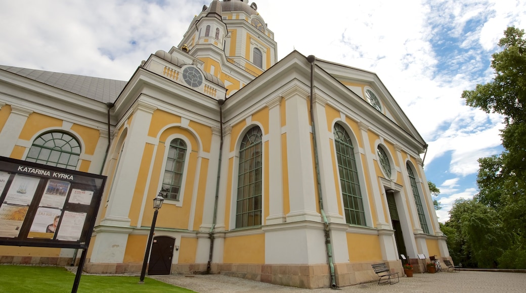 Katarina-kerk inclusief een kerk of kathedraal, historische architectuur en religieuze elementen