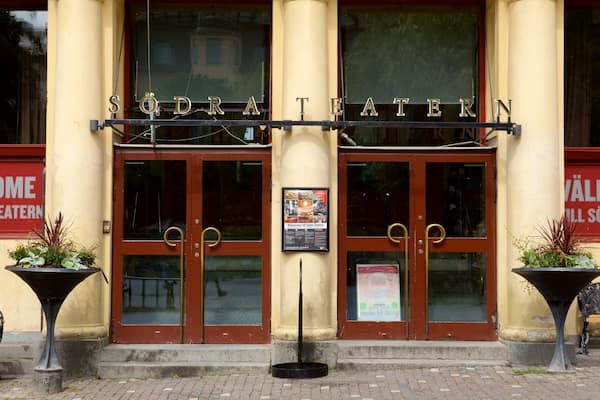 Sodra Teatern which includes signage