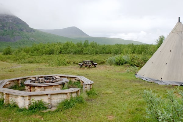 Kebnekaise which includes camping