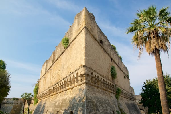 Norman Castle featuring heritage architecture