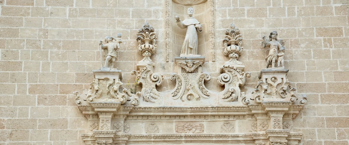 Manduria showing heritage architecture