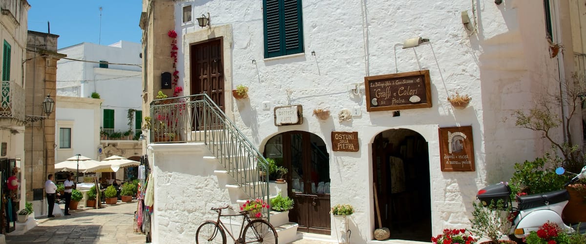 Brindisi mostrando señalización