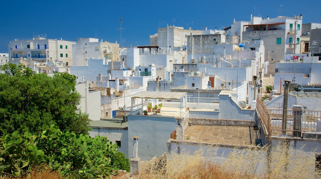 Brindisi featuring a city