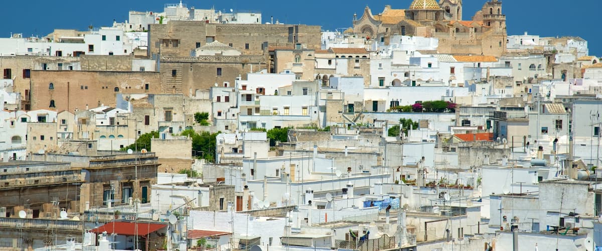Brindisi mostrando una ciudad