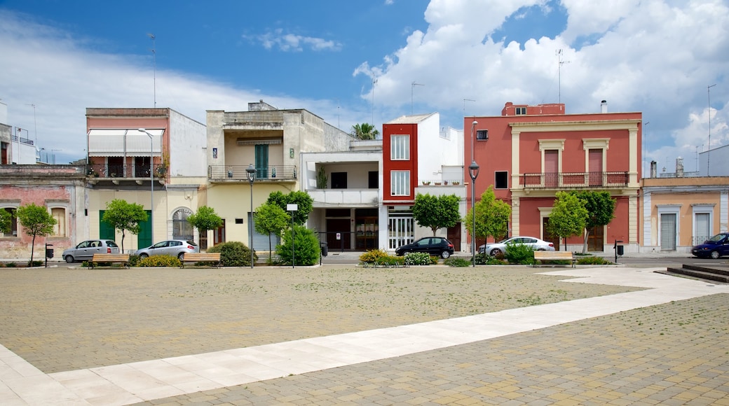 Lecce which includes a square or plaza
