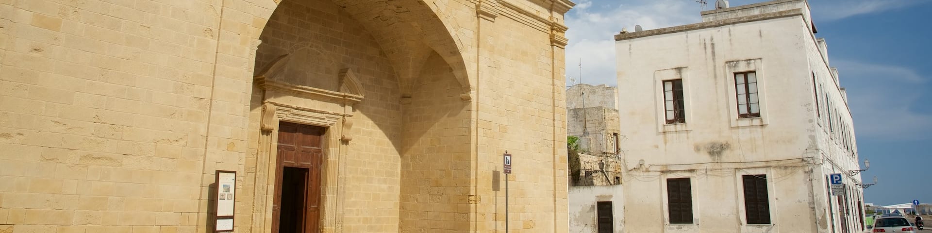 Church of St. Francis of Assisi showing a church or cathedral, religious aspects and heritage architecture