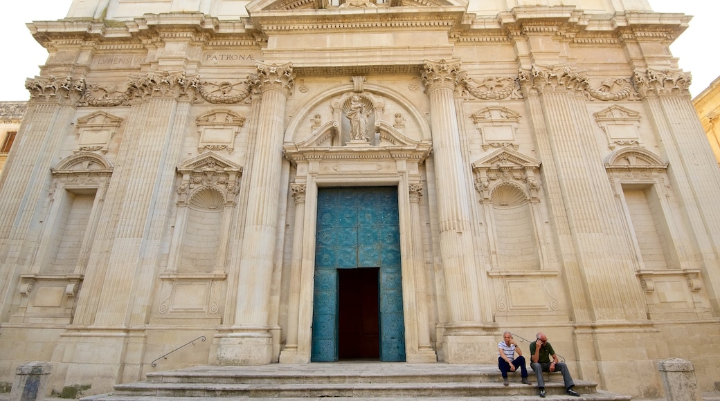 Lecce featuring château or palace, heritage architecture and religious elements