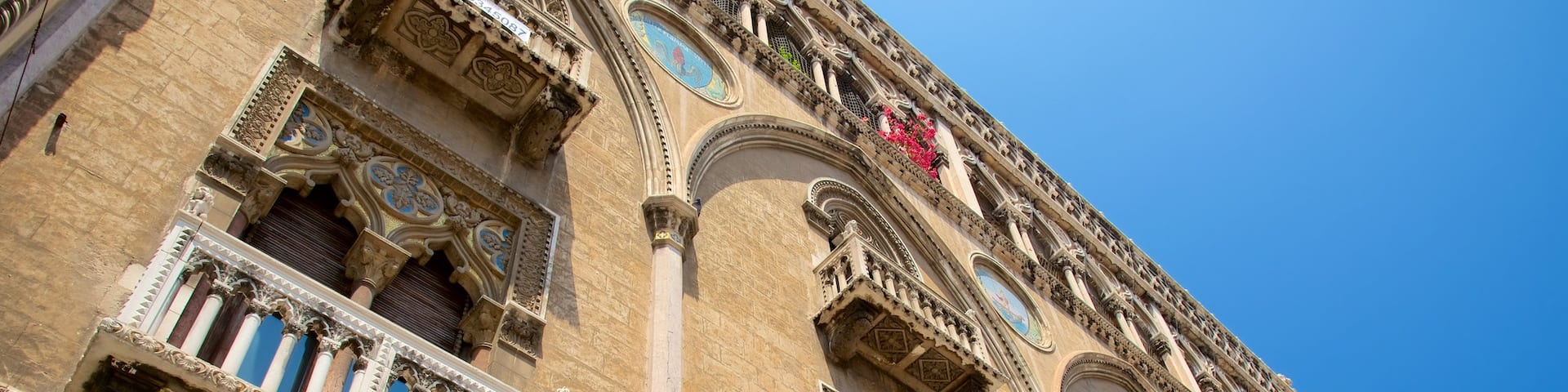 Bari showing heritage architecture