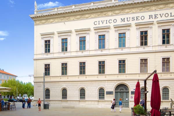 Museo Revoltella montrant patrimoine architectural et bĂątiment public