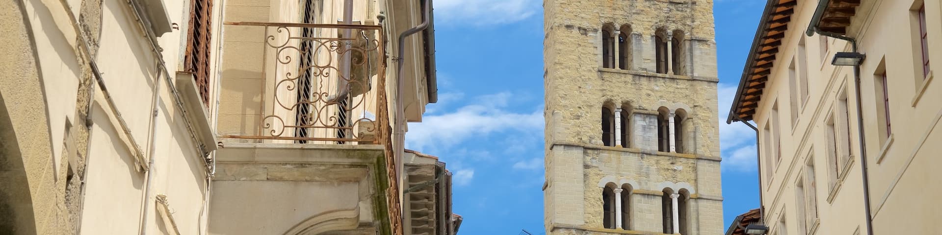Church of Santa Maria della Pieve which includes heritage architecture
