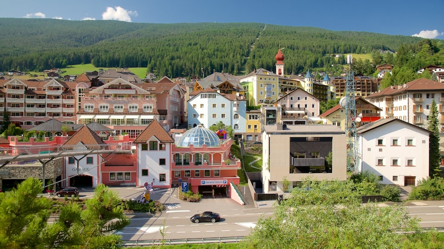 Ortisei which includes a small town or village