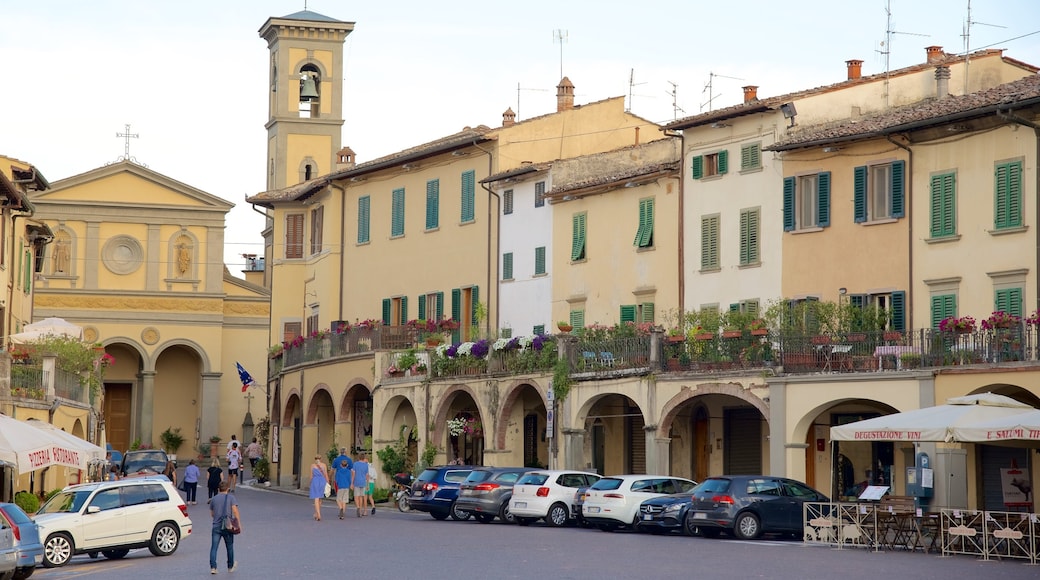 Greve in Chianti mostrando escenas urbanas, patrimonio de arquitectura y una pequeña ciudad o pueblo