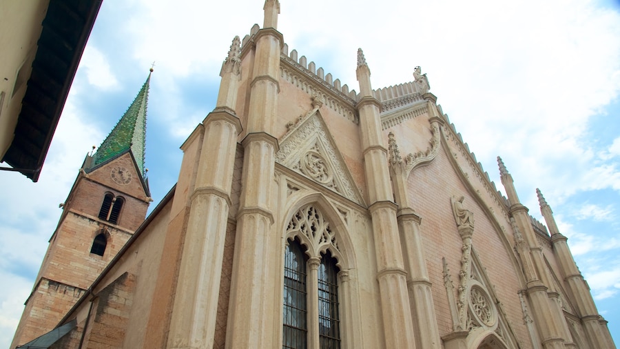 Trento ofreciendo arquitectura patrimonial