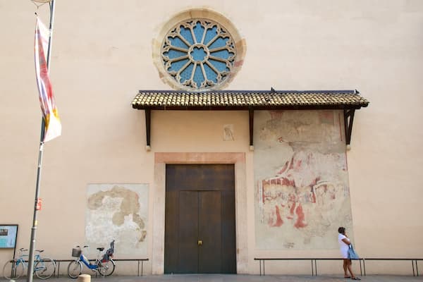 Dominican Church which includes heritage architecture and a church or cathedral
