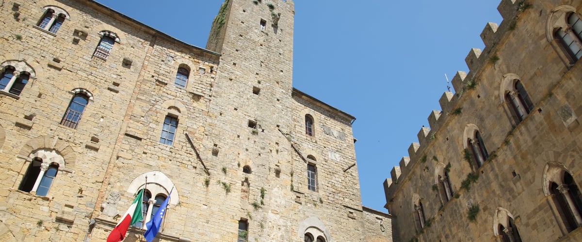 Piazza dei Priori which includes heritage architecture