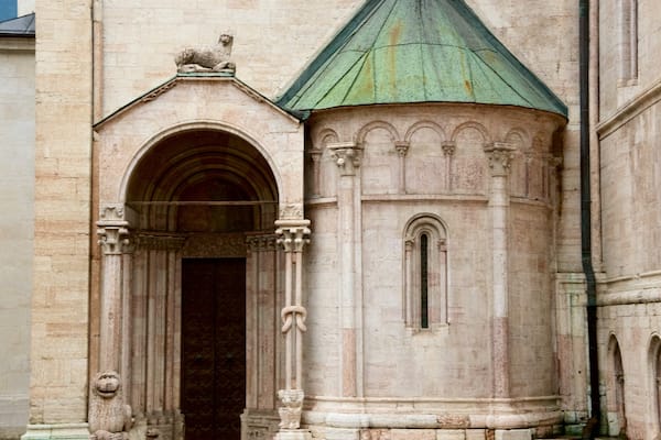 Trento Cathedral which includes heritage architecture and a church or cathedral
