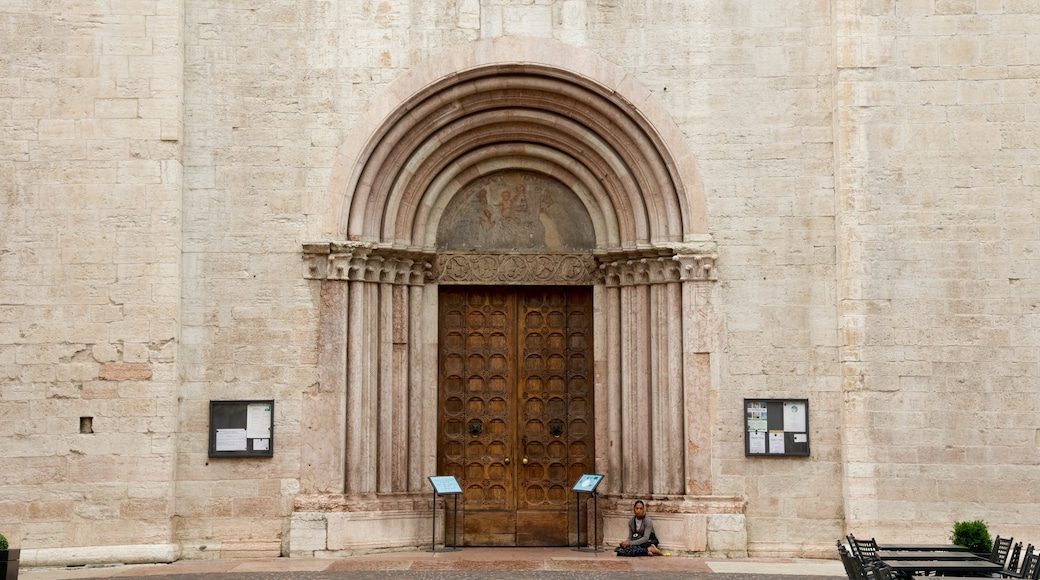 Trento Cathedral showing heritage architecture and a church or cathedral