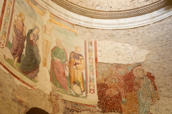 Basilica of San Salvatore which includes interior views and heritage architecture