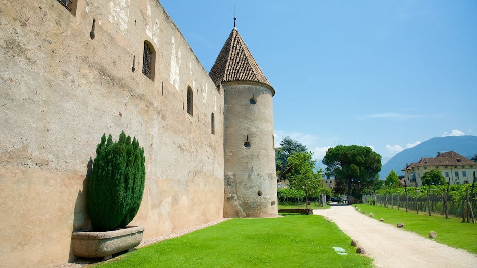 Maretsch Castle which includes chateau or palace