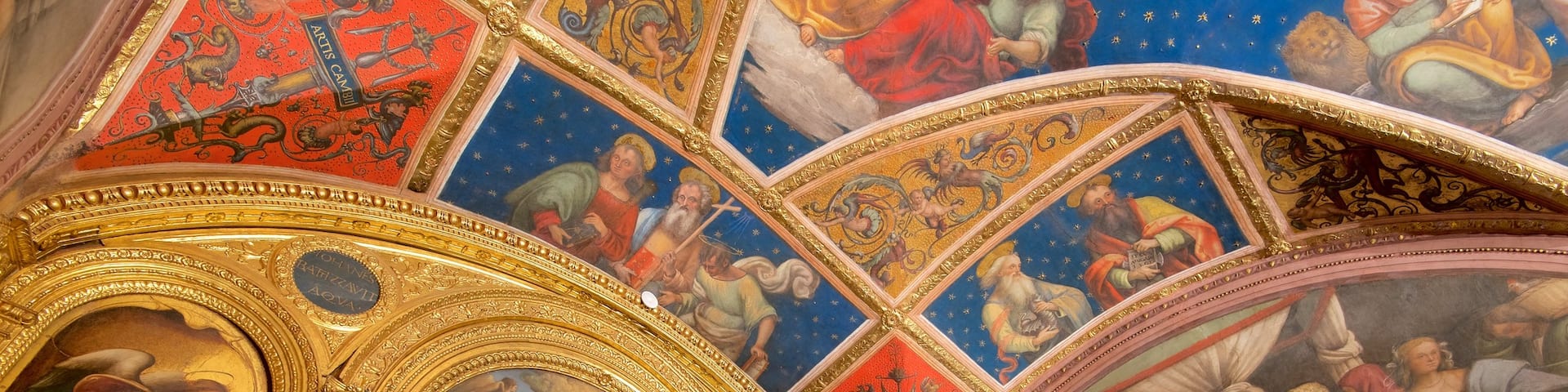 Perugia showing art, interior views and religious elements