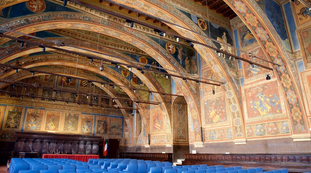 Perugia featuring heritage architecture and interior views