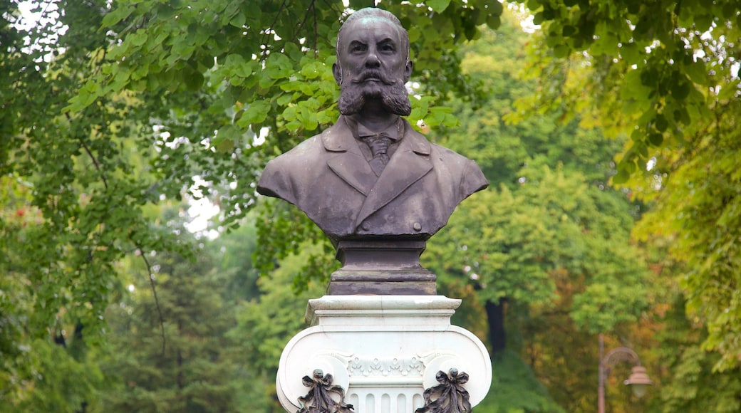 Kalemegdan Park showing a statue or sculpture