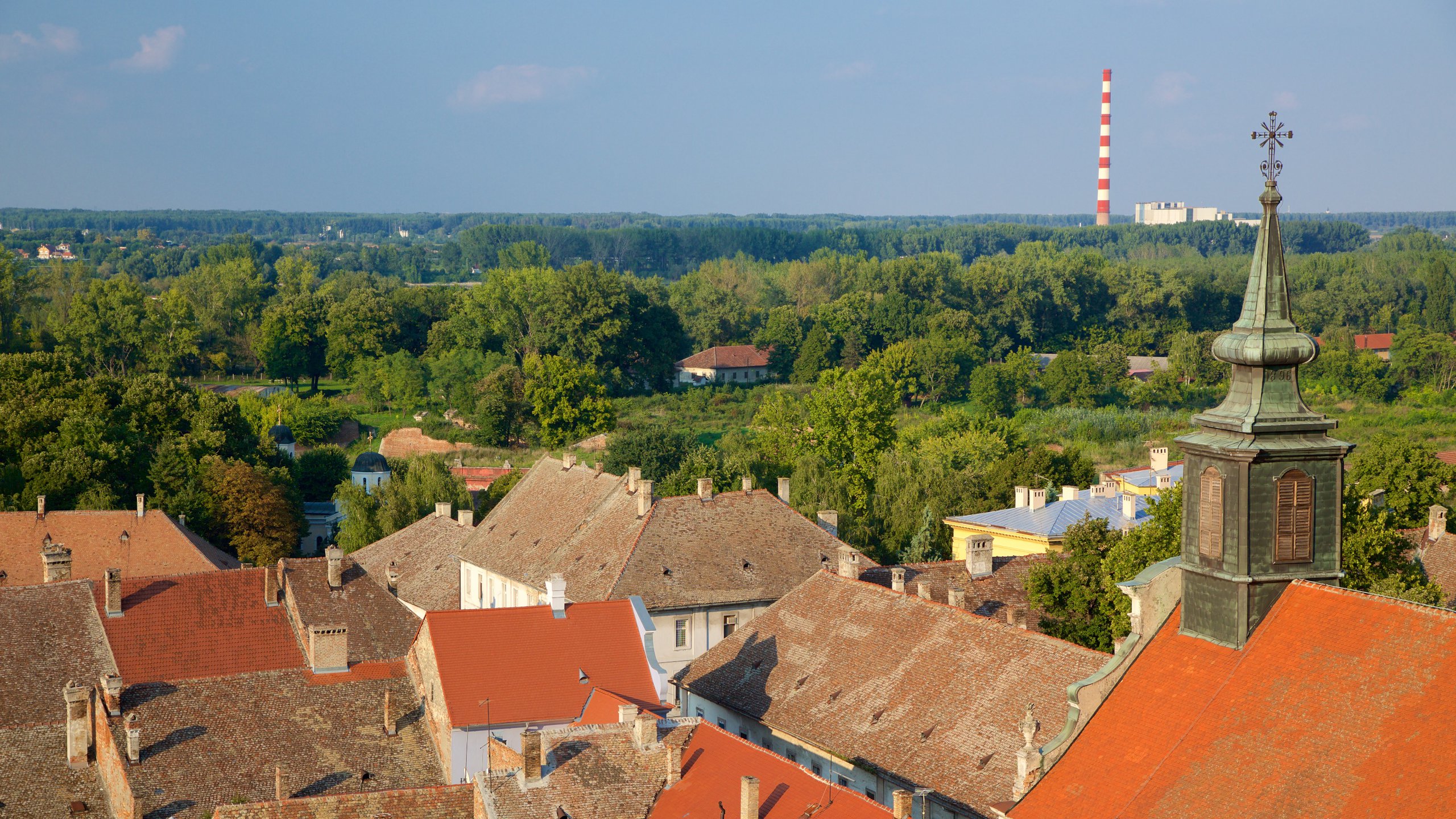 Novi Sad showing a city and a house