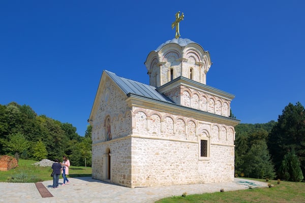 Fruska Gora National Park welches beinhaltet Kirche oder Kathedrale