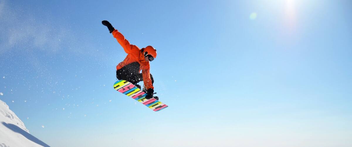 Yllas Ski Resort which includes snow and snowboarding