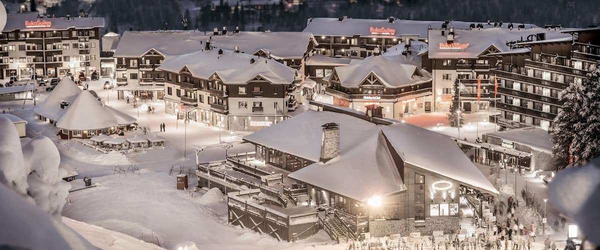 Ruka Ski Area เนื้อเรื่องที่ หิมะ, เมืองหรือหมู่บ้านเล็กๆ และ วิวกลางคืน
