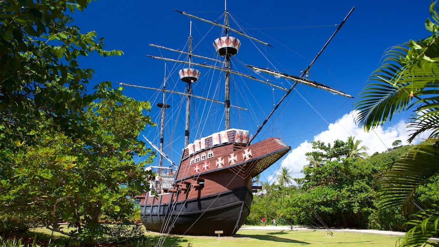 Discovery of Brazil Memorial which includes heritage architecture and heritage elements