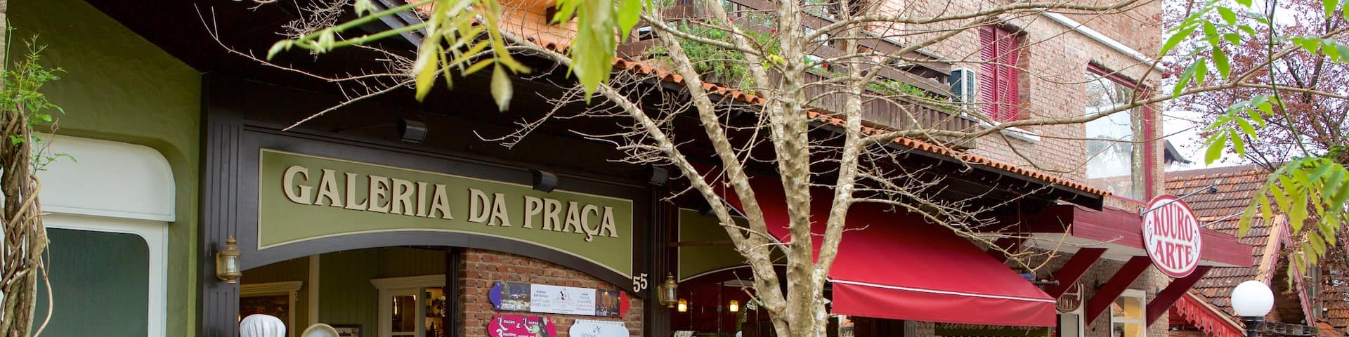 Nicoletti Square featuring outdoor eating and café lifestyle