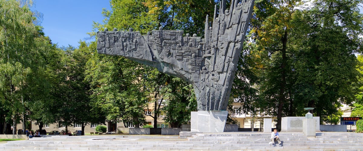 Ljubljana showing a park and a monument