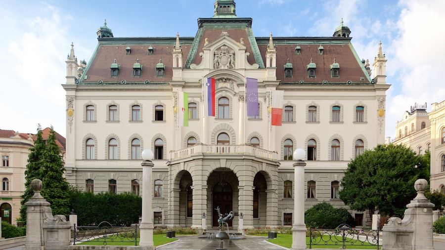 Đại học Ljubljana có tính năng kiến trúc di sản