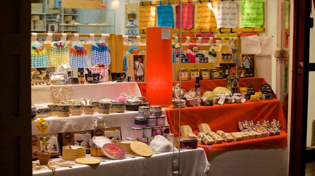 Patagonia Region which includes art and shopping